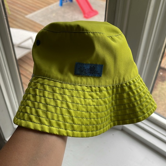 Reversible bucket hat - Picture 4 of 6